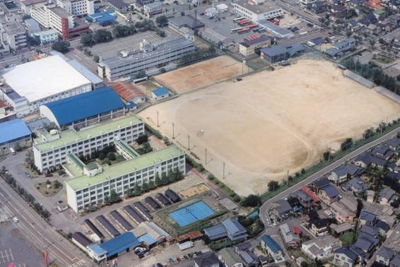 新潟県立村上高等学校 校舎写真